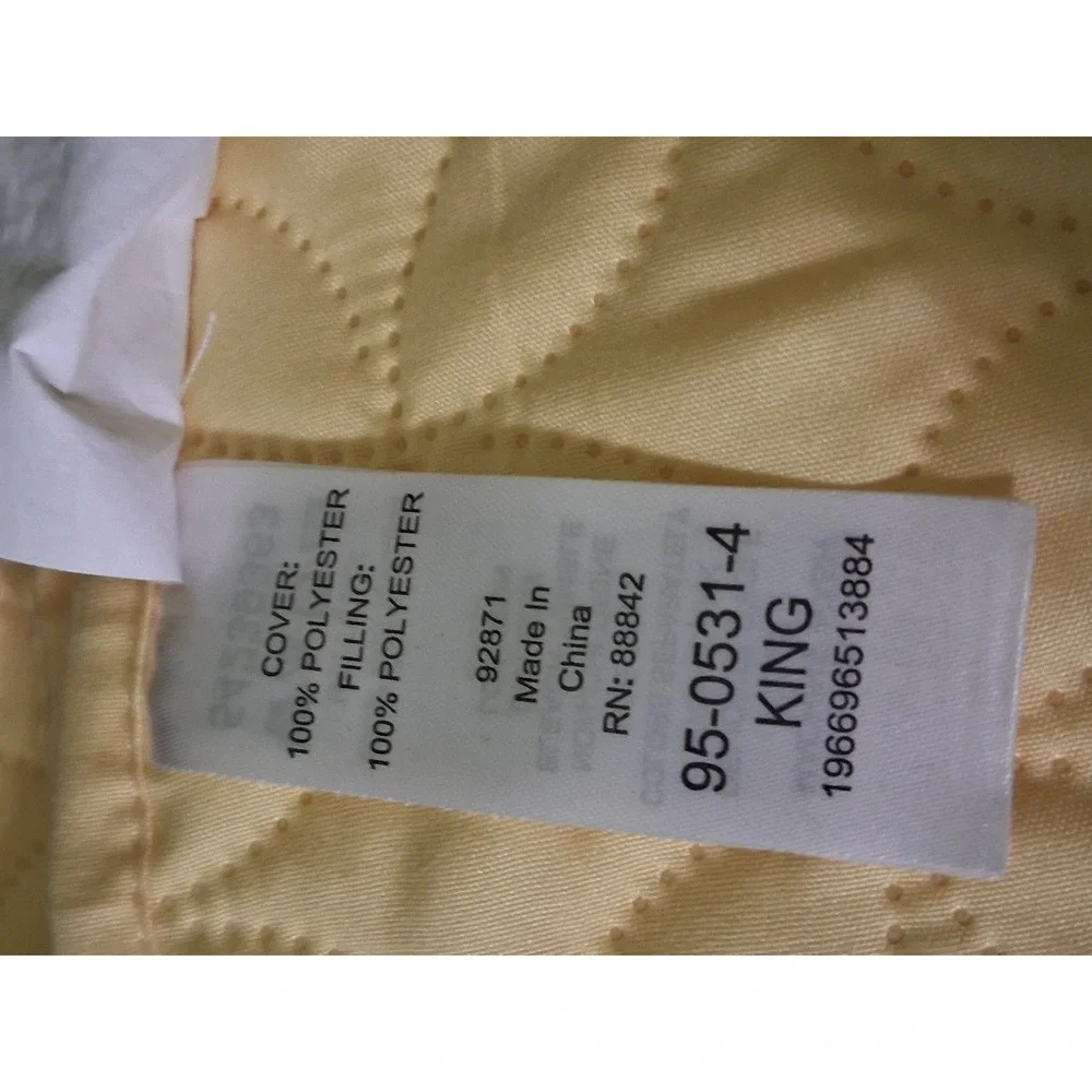 King Bedspread 2 Shams Yellow Pujiang Baoying Floral Embossed Scalloped Edge